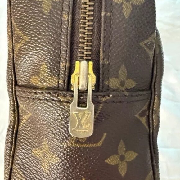 Louis Vuitton clutch or toiletries bag authentic used - Picture 5 of 9
